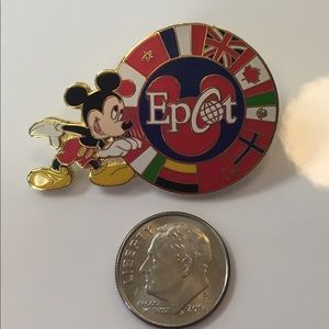 ❤️Disney Epcot Collector Pin❤️